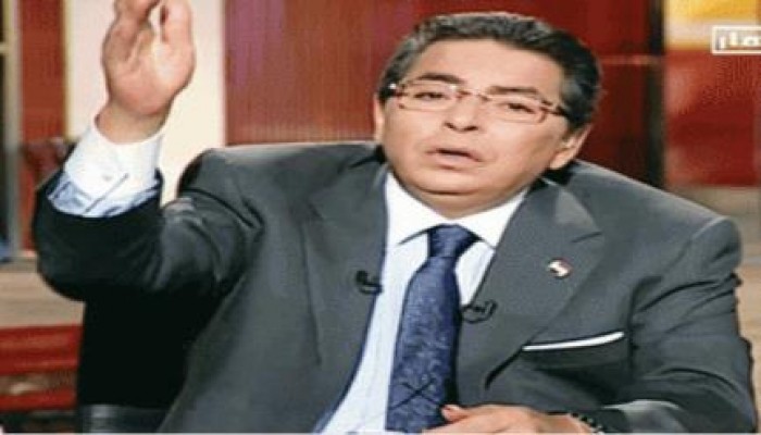 الانقلابي "محمود سعد" يطالب بزيادة برامج الرقص "خلي الناس تنبسط"