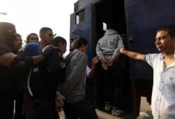 بالأسماء.. اعتقال 5 طلاب ومداهمة منازل العشرات في أسيوط