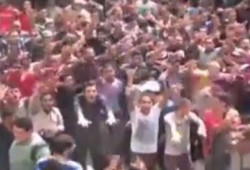بالفيديو..طلاب جامعة القاهرة يوجهون رسالة للانقلابيين "فالكون إيه.. أتخن منه و دوسنا عليه"