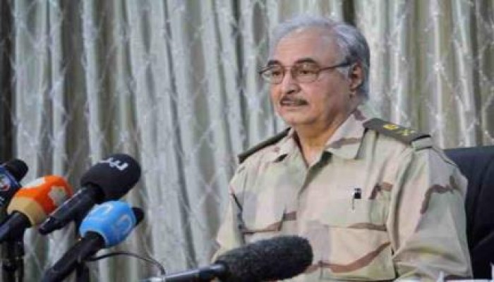 في عهد السيسي: حفتر يصف مصر بـ"العدوة الفقيرة الطامعة في ثروة ليبيا" (فيديو)