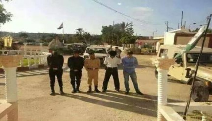 انفراد بالصور : نار الجيش تحرق ضابط شرطة ومعاونيه في بور سعيد