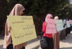 بالصور.. سلاسل بشرية لطالبات ضد الانقلاب بأزهر الزقازيق