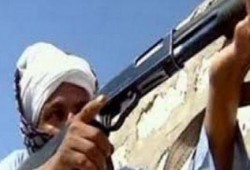 وسط غياب تام لأمن الانقلاب: اشتباكات مسلحة بين عائلتين بقنا واحتراق منزلين