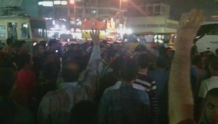 طلاب ضد الانقلاب تنظم مظاهرة في وسط ميدان الحلمية بالقاهرة