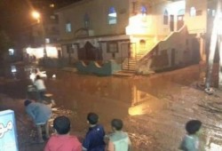 فى عصر الانقلاب: المجاري تحاصر المسجد الرئيسي بقرية غزالة بالشرقية