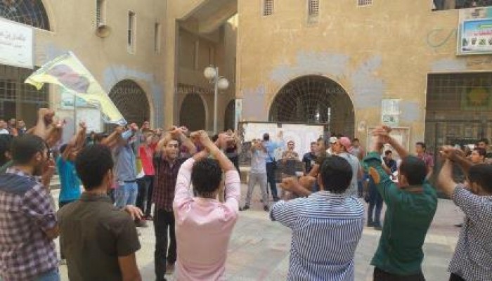 طلاب تفهنا يتحدون أمن الانقلاب من جديد بمظاهرة داخل الحرم الجامعي