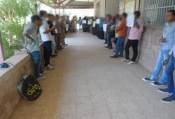 فرسان الثورة ينظمون وقفة إحتجاجية ضد الانقلاب بجامعة أسوان