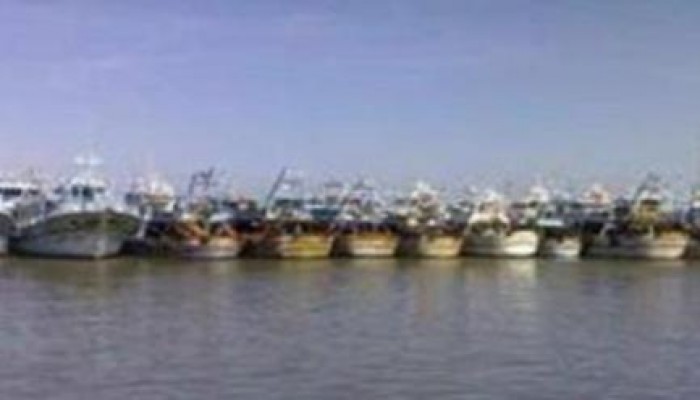 اليمن تصادر 3 سفن مصرية دخلت مياهها وتعتقل طواقمها