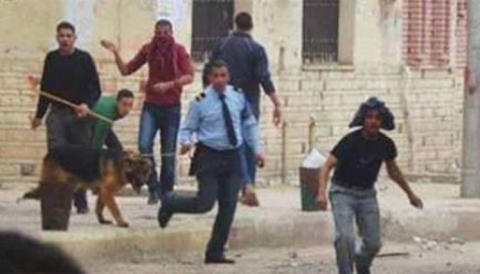 الانقلاب يغلق مسجد كلية آداب الزقازيق ويمنع صلاة الجمعة