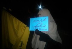 أسوان : سلسلة بشرية بإدفو ضد الانقلاب العسكري