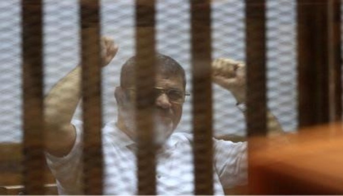 حملة الشعب يدافع عن الرئيس : سنكشف معلومات إذا لم مُنع الرئيس مرسي عن التحدث