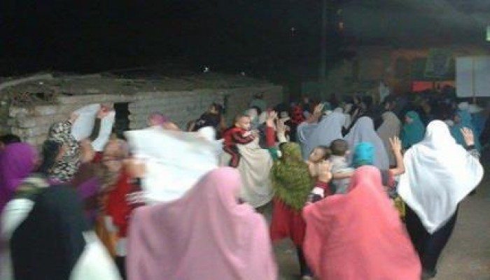 البحيرة : "ثوار طيبة" ينتفضون بمسيرة ليلية حاشدة لإسقاط الانقلاب