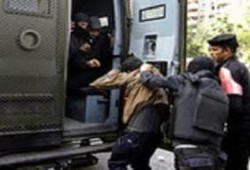 "العفو الدولية": سلطات الانقلاب تتعامل بوحشية مع طلاب الجامعات