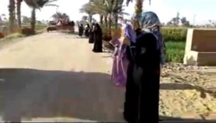 الفيوم: بالفيديو دكتور مرسى فينك فينك .دخلو الاقصى عينى عينك " هتاف ثوار قصر الجبالى