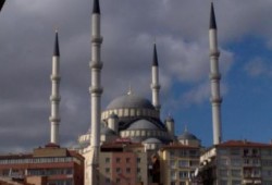 تركيا تطلق اسم الرئيس "محمد مرسي" على أحد مساجدها الكبرى