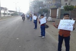 ‫الدقهلية‬ : سلسلة بشرية رافضة للانقلاب العسكرى بقرية "منية سندوب"