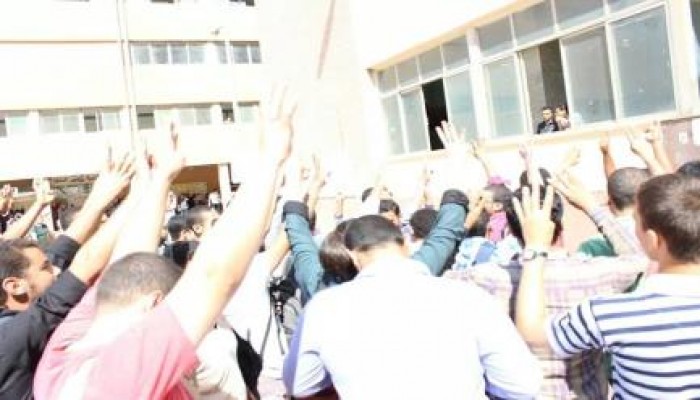 المنوفية : طلاب هندسة شبين يفاجئون الجامعة والأمن بفعالية حاشدة ضد الانقلاب