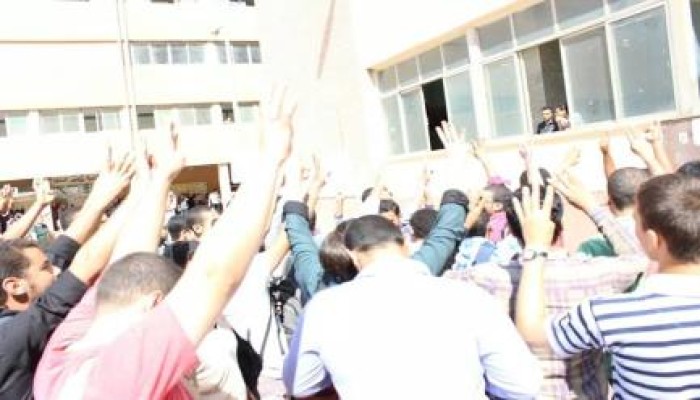 المنوفية : طلاب هندسة شبين يفاجئون الجامعة والأمن بفعالية حاشدة ضد الانقلاب