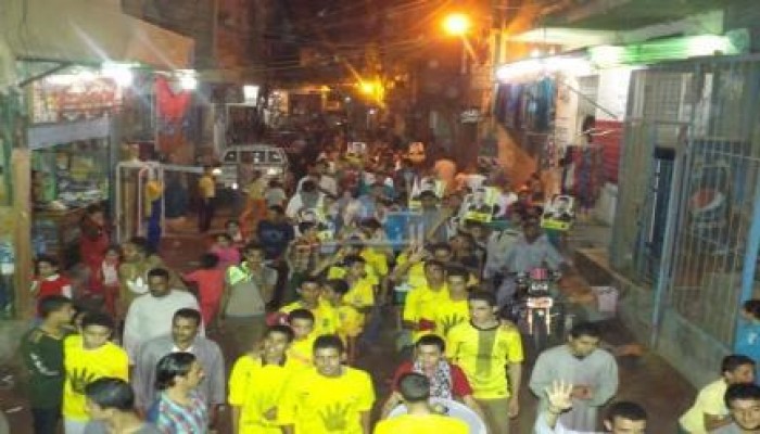 قطار الشرعية يطوف قرية منشية رضوان وهتافات تندد بحكم العكسر