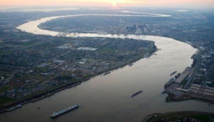 «باب المندب».. أمن مصر تحت رحمة الحوثيين وصمت الانقلاب