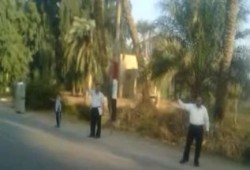 سلسلة بشرية على طريق الفيوم - بنى سويف لنصرة الأقصي ورفضا للانقلاب العسكري