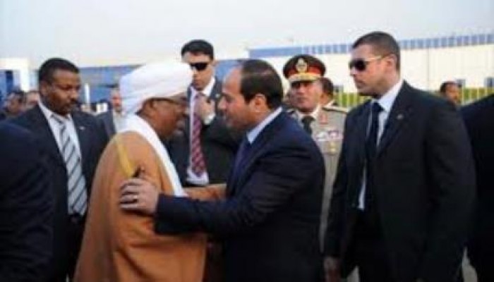 موقع بريطاني: السيسى يستغل ضعف الخرطوم لاستعراض القوة