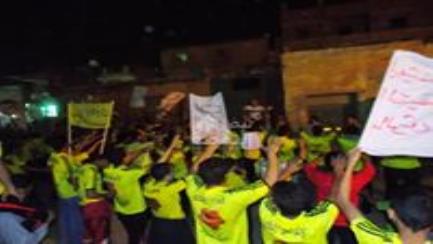 الجيزه: وسط تفاعل أهالي المنصوريـــة.. مسيــــرة ليليــة لـ أولتراس ربعــاوي