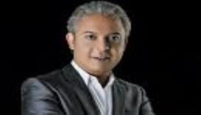 بالفيديو : تساقط دموع معتز مطر فى مقدمة إستشهاد عمر شريف