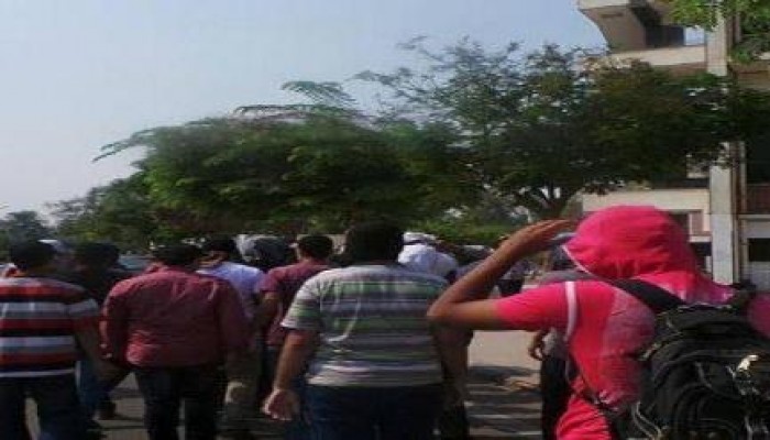 طلاب أسيوط يواصلون الصمود أمام مليشيات الانقلاب