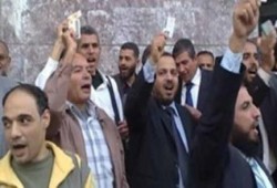 تظاهر عمال "القاهرة للصناعات المعدنية" احتجاجا علي غلقها