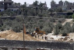 محافظ شمال سيناء يقرر عمل استبيان لاخلاء المنطقة الحدودية برفح من السكان