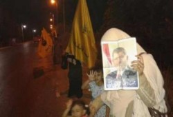 سلسلة بشرية في أسوان تنديدًا بالغلاء