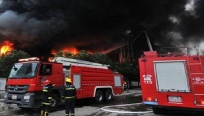 حريق هائل بديوان عام محافظة البحر الاحمر