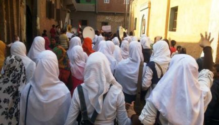 القمع الامنى لطلاب مصر ... يشعل مسيرة طلابية بقرية الميمون شمال بنى سويف