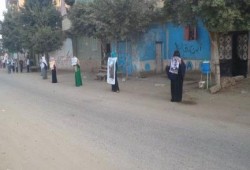 سلاسل بشرية في بلبيس شرقية رفضا للانقلاب