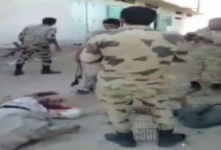 بالفيديو .. شاهد بشعة.. "شبيحة السيسي" يعذبون أهالي سيناء