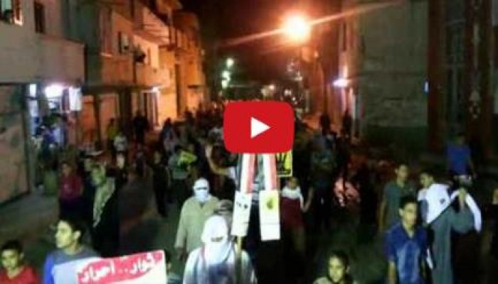 بالفيديو ..  مسيرة ليلية لـ"ثوار حوش عيسي" تطالب بإسقاط الانقلاب