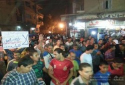 أهالي كرداسة يهتفون الحرية لكل سجين هاتوا اخوانا من الزنازين