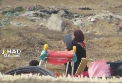 بالصور.. جيش الانقلاب يبدأ تهجير أهالي رفح .. ويفجر المنازل أمام مالكيها