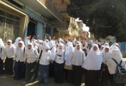 مسيرة لـ"طالبات المنصورية" رفضًا لقتل و اعتقال الطلاب.