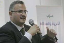 الانقلاب ينقل الصحفي أحمد سبيع إلى سجن العقرب شديد الحراسة