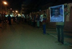 الدقهلية‬ : سلسلة بشرية مناهضة للانقلاب العسكرى لأهالى المطرية عقب صلاة العشاء