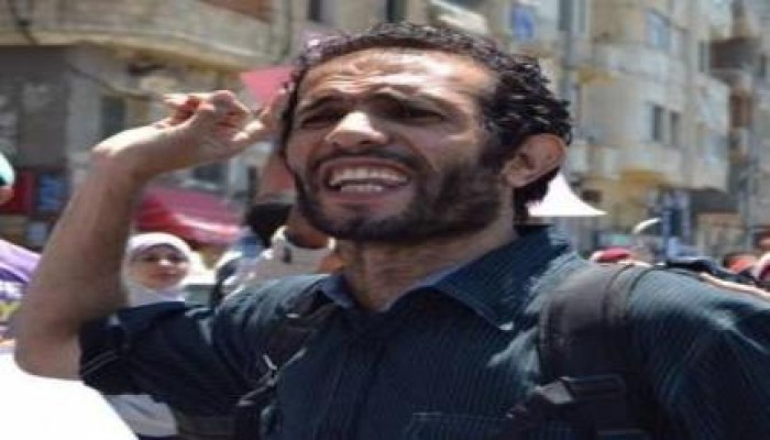 هيثم محمدين ساخرًا: خطأ الإخوان أنهم وصلوا للحكم بالديمقراطية !