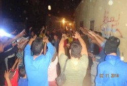 البحيرة : وقفة ليلية لـ"شباب الوفائية" في أسبوع "العسكر بيع سيناء"