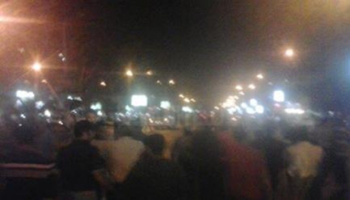 فعالية مفاجئة لشباب ضد الانقلاب بالمهندسين رفضًا لتهجير أهالي سيناء