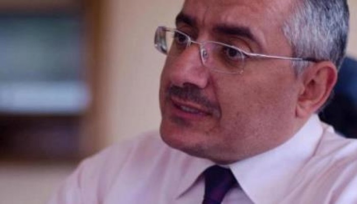 هيثم أبو خليل: "البلد واقعة ومخربقة ورايحة في داهية!"