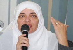 "عزة الجرف" ترد على خطاب "السيسي": غبائك قتلهم ومن تبقى منهم ادخلته المعتقلات