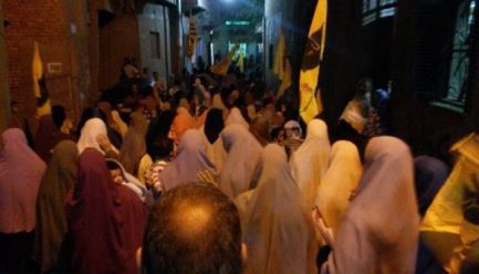 مسيرة ليلية في بني سويف تطالب بالقصاص للشهداء