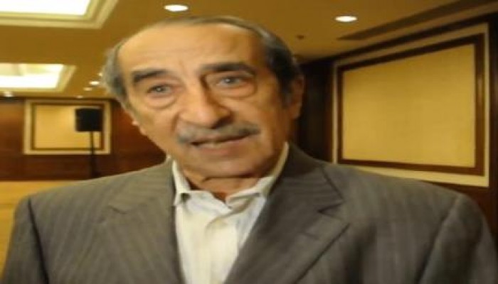 مثقفو الجزائر يشنون هجومًا حادًّا على "حمدي قنديل" بسبب موقفه الداعم للانقلاب