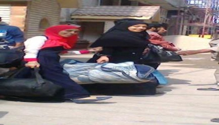 ترحيل طالبتي المنصورة "إسراء ماهر" و"هبة قشطة" إلى سجن منية النصر